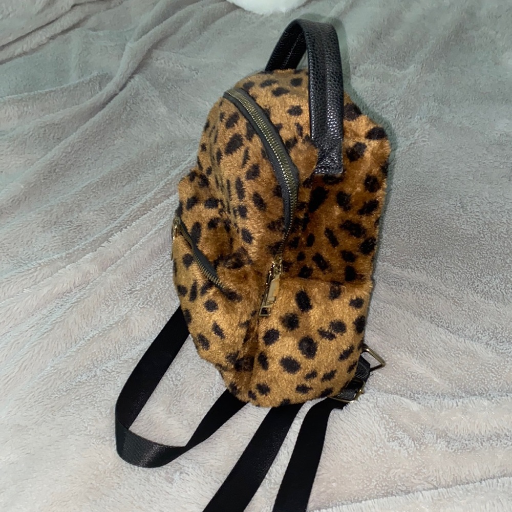 Tillys Leopard Backpack! - Picture 2 of 3
